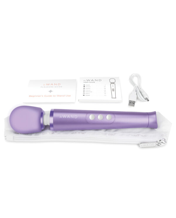 Le Wand Petite Rechargeable Massager - Violet - Image 4